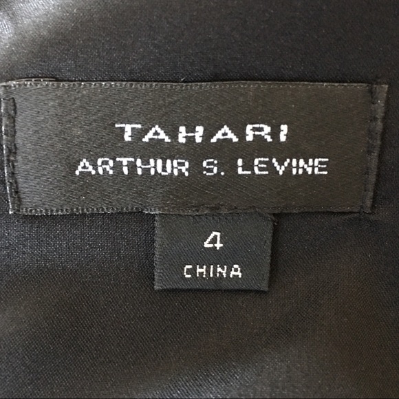 Elegant Tahari Sheath Dress - Picture 5 of 8